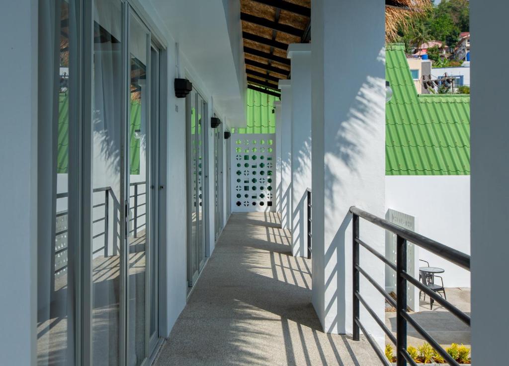 Balkón nebo terasa v ubytování The Nest Resort Patong