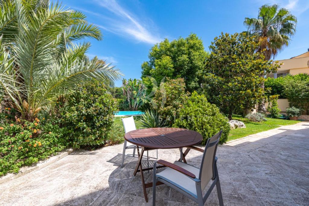 Ogród w obiekcie Villa Rapolla by RivedelSalento