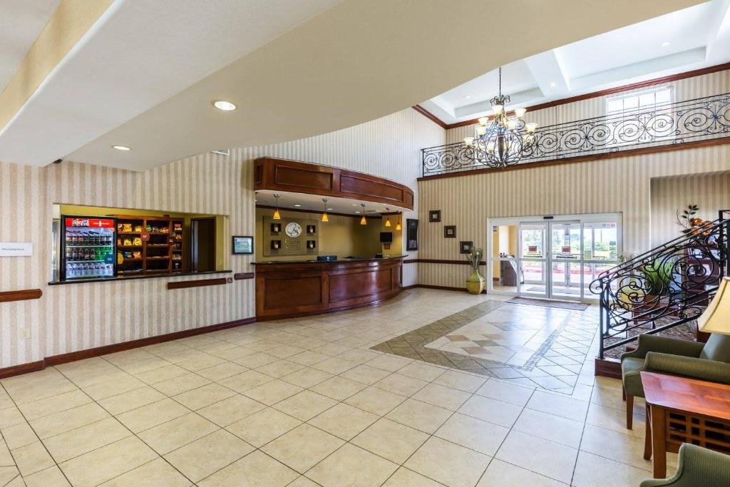 Comfort Suites Galveston Cruise Port Area - Beachside photo