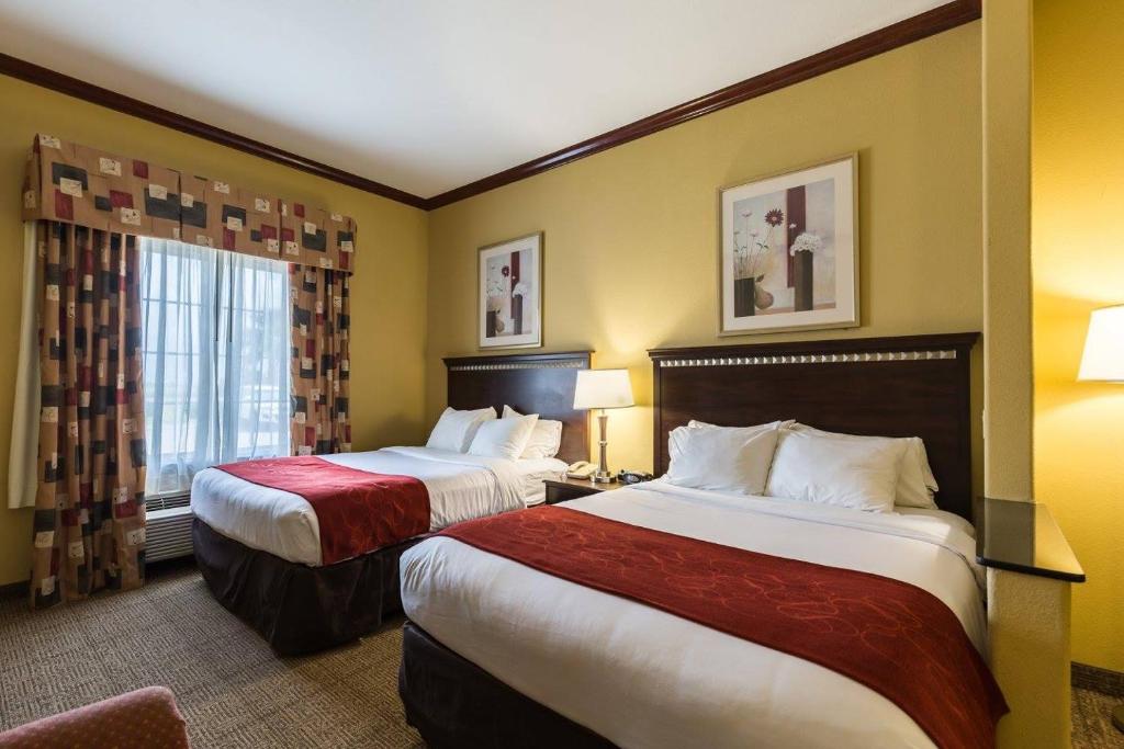 Comfort Suites Galveston Cruise Port Area - Beachside photo