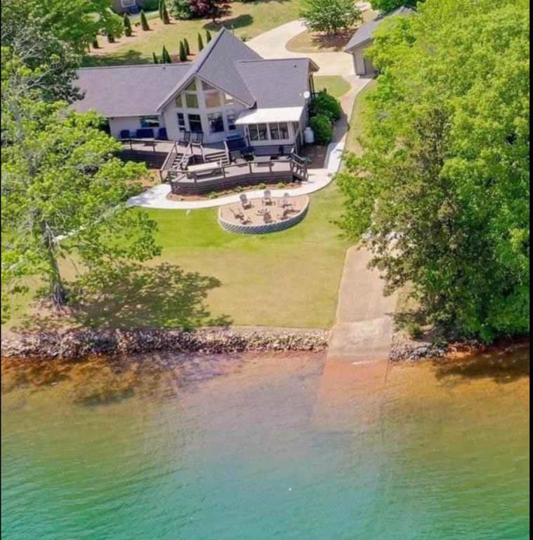 Lake Keowee Retreat with Private Dock and Boat Ramp (EE.UU. Seneca