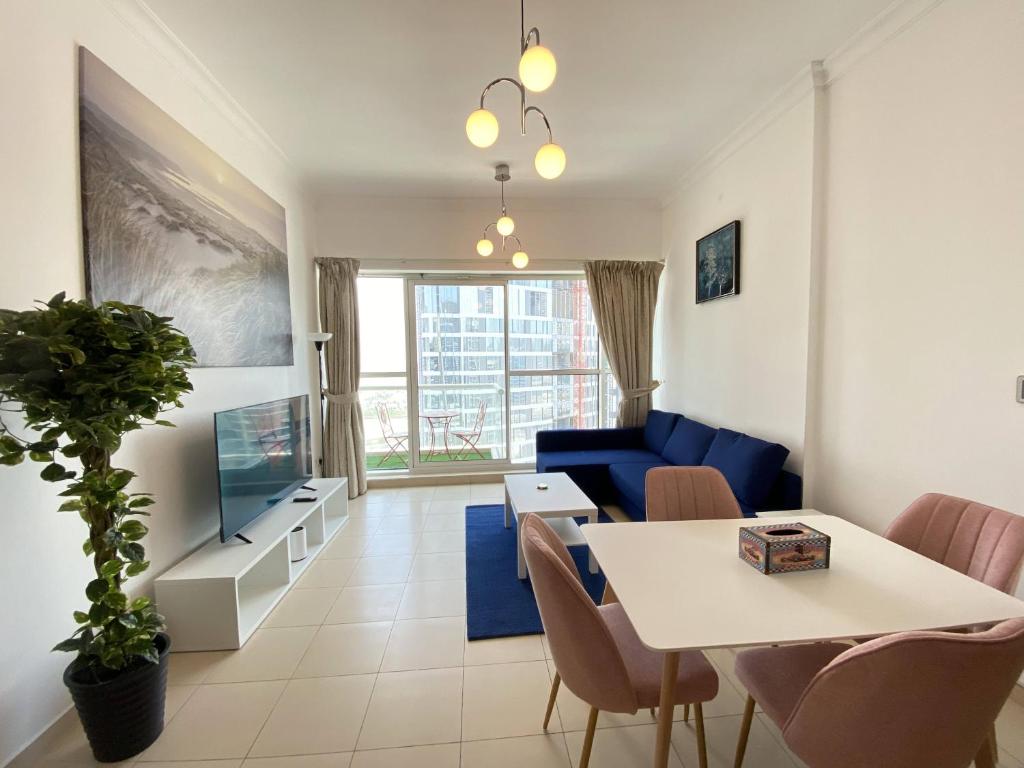 Lux BnB I Mayfair Tower I Sky line Views