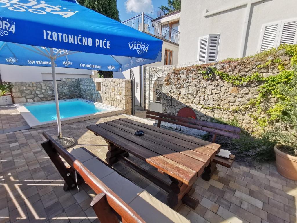 Bazén v ubytovaní House Mare alebo v jeho blízkosti