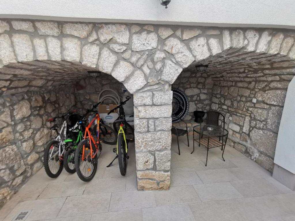 Jazda na bicykli v okolí ubytovania House Mare