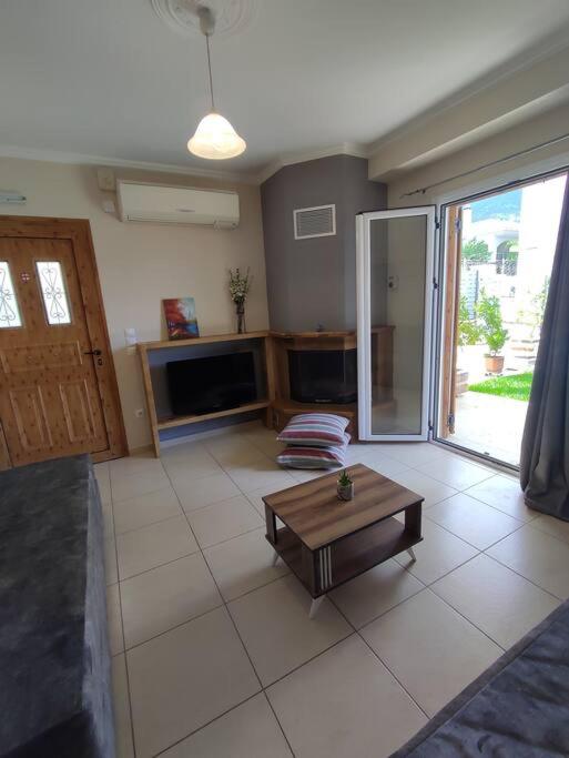 Posedenie v ubytovaní Konomi Residence-Marilena Apartment