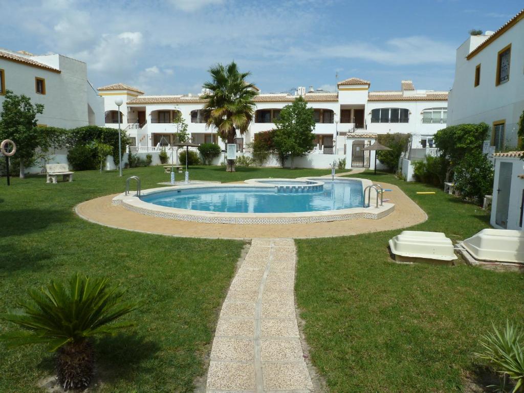 Vistabella golf flat with access to pool and parking, Orihuela – Updated  2023 Prices