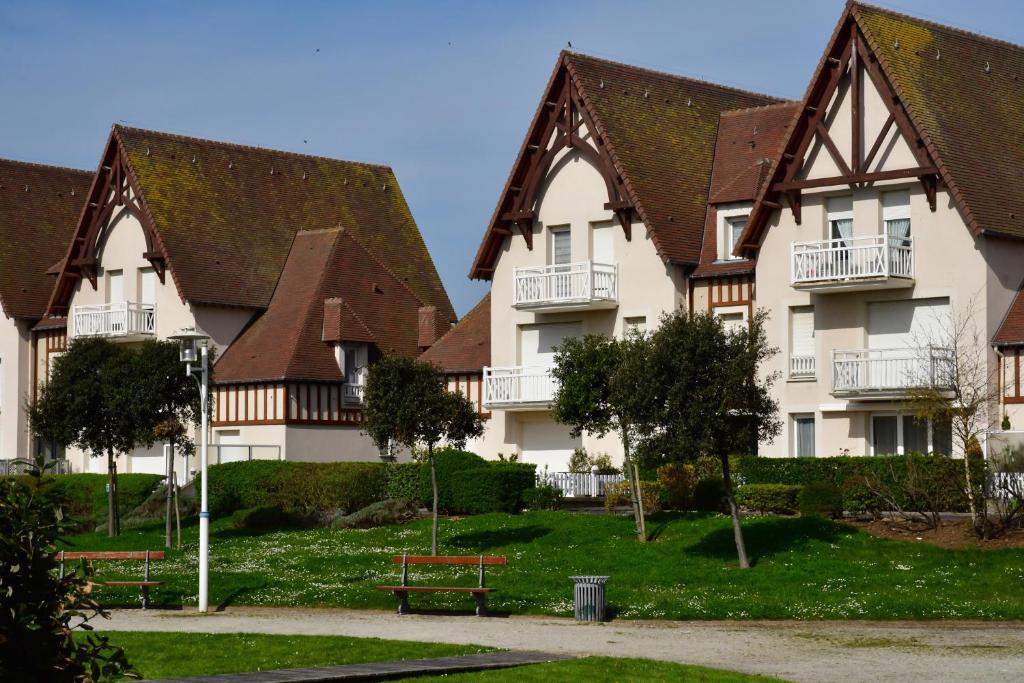 Budynek, w którym mieści się apartament