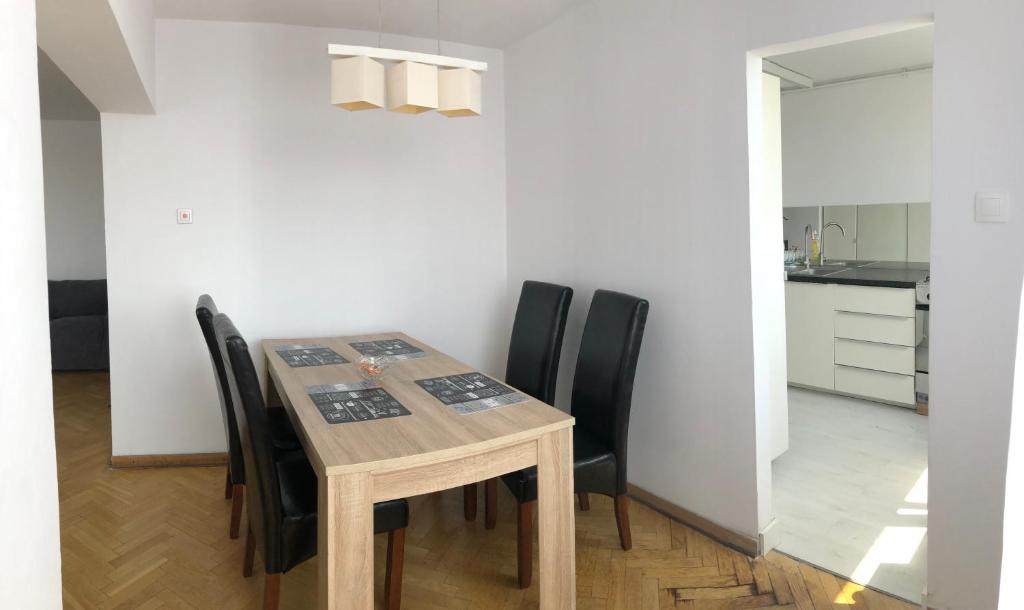 Kuchyňa alebo kuchynka v ubytovaní Apartment Świętojerska