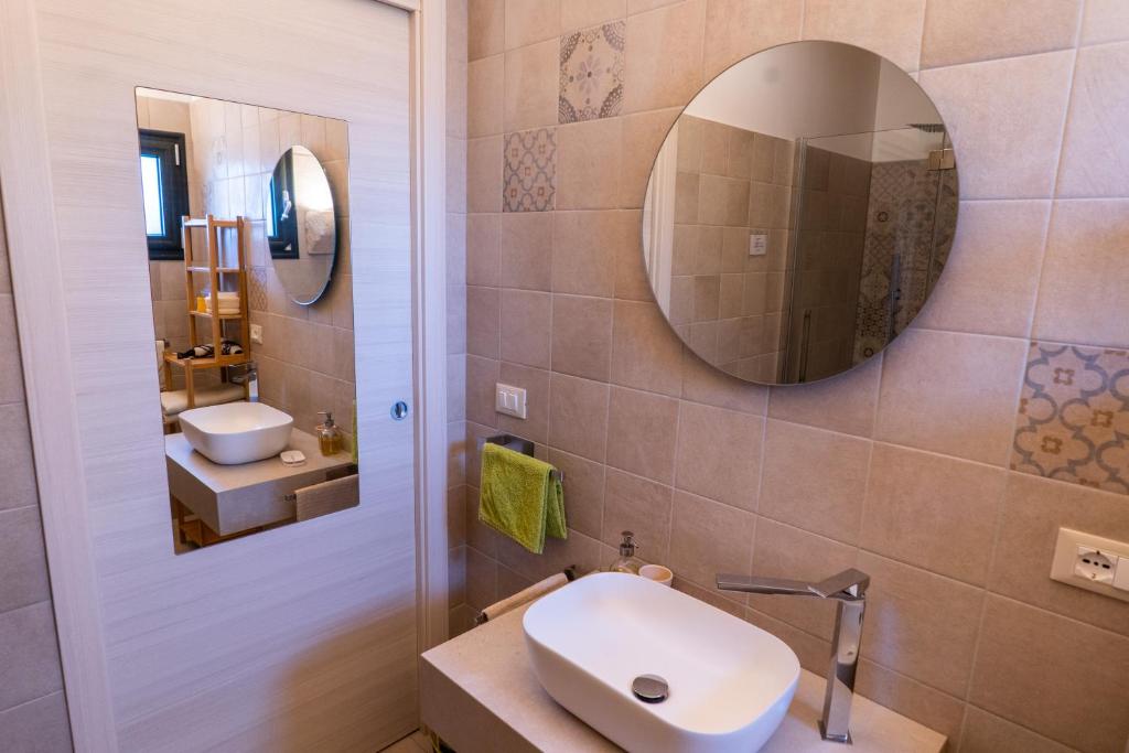 Koupelna v ubytování Relais La Giara