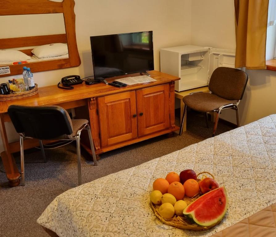 TV a/nebo společenská místnost v ubytování Hotel Karkonosze