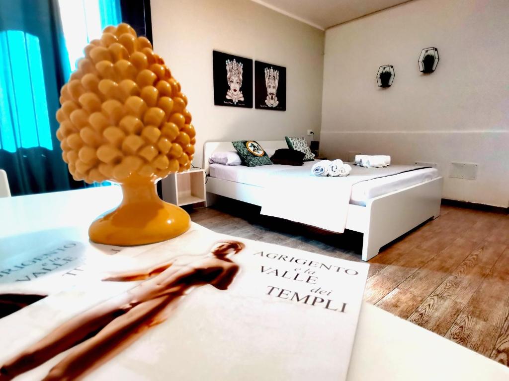 Postel nebo postele na pokoji v ubytování A due passi dal centro Sweet Rooms