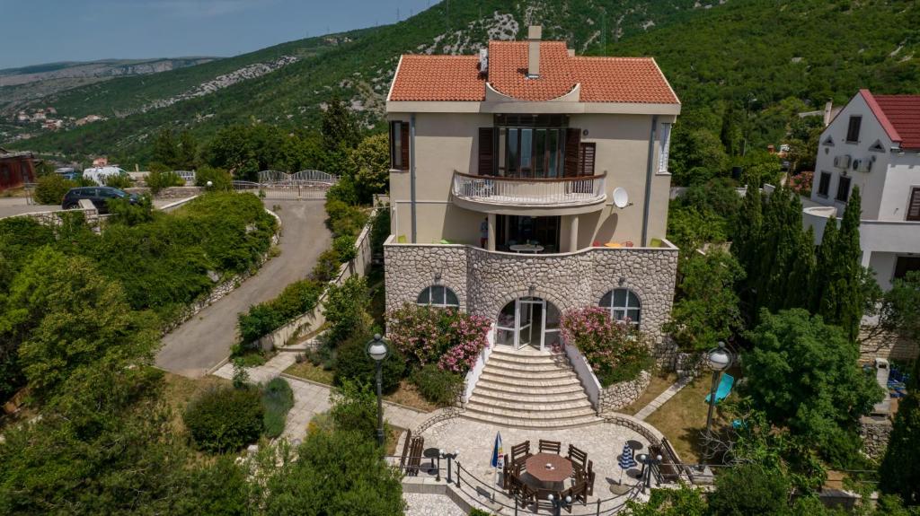 Příroda nedaleko apartmánu
