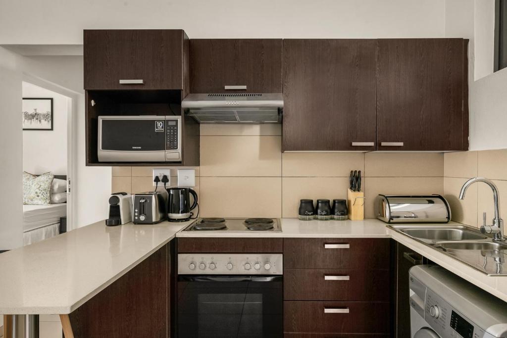 V&S Apartments - Immaculate Luxury Apartment in Fourways, Johannesburg - Apartment