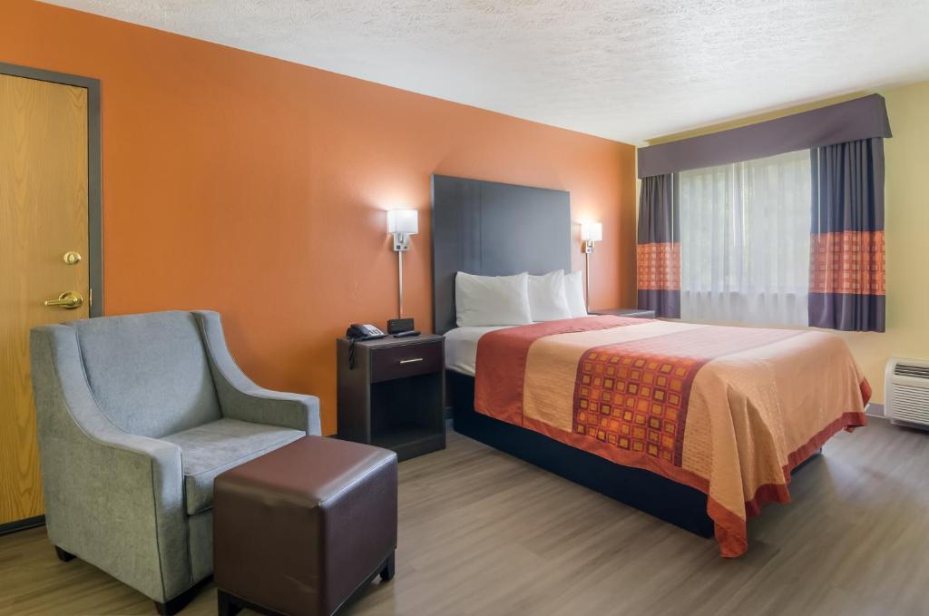 Americas Best Value Inn & Suites Independence VA - Queen Room - Toegang