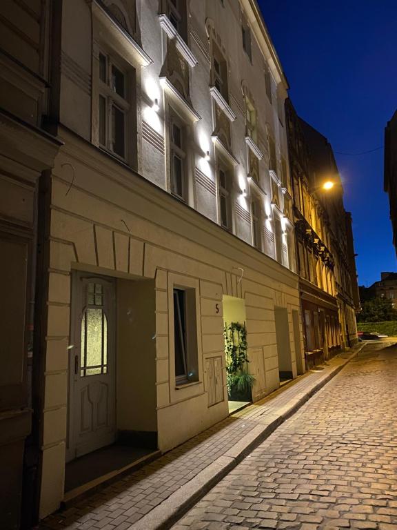 Здание апартаментов/квартиры