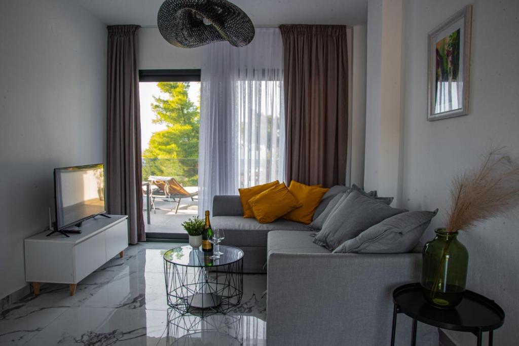 TV a/nebo společenská místnost v ubytování Pine Resort