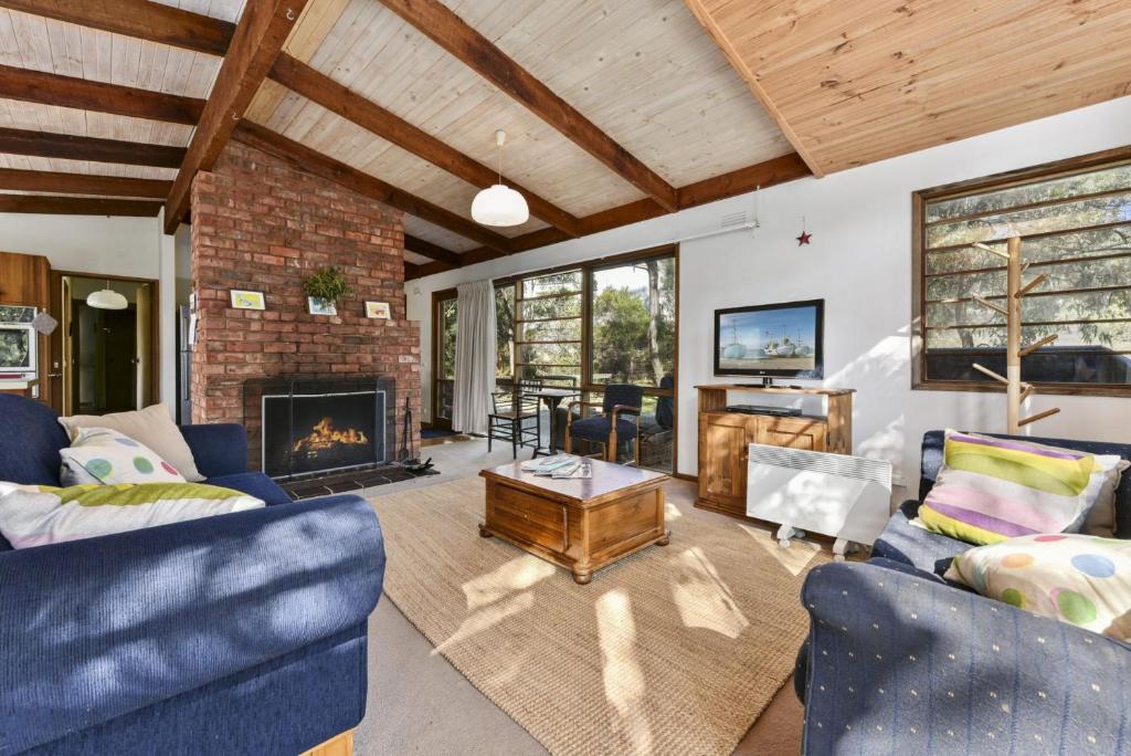 Aireys 15, Aireys Inlet (updated prices 2024)