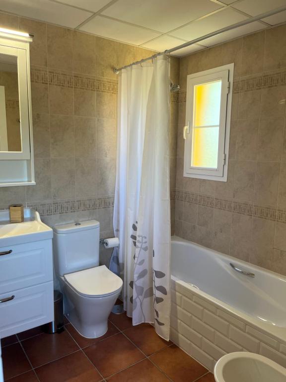 Zdjęcie z galerii obiektu Chalet con piscina en Novo Sancti Petri w mieście Chiclana de la Frontera