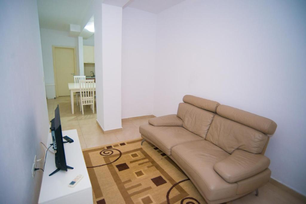 One Bedroom APT (Rezidenca Kodra e Diellit 1) - Imazhi 9