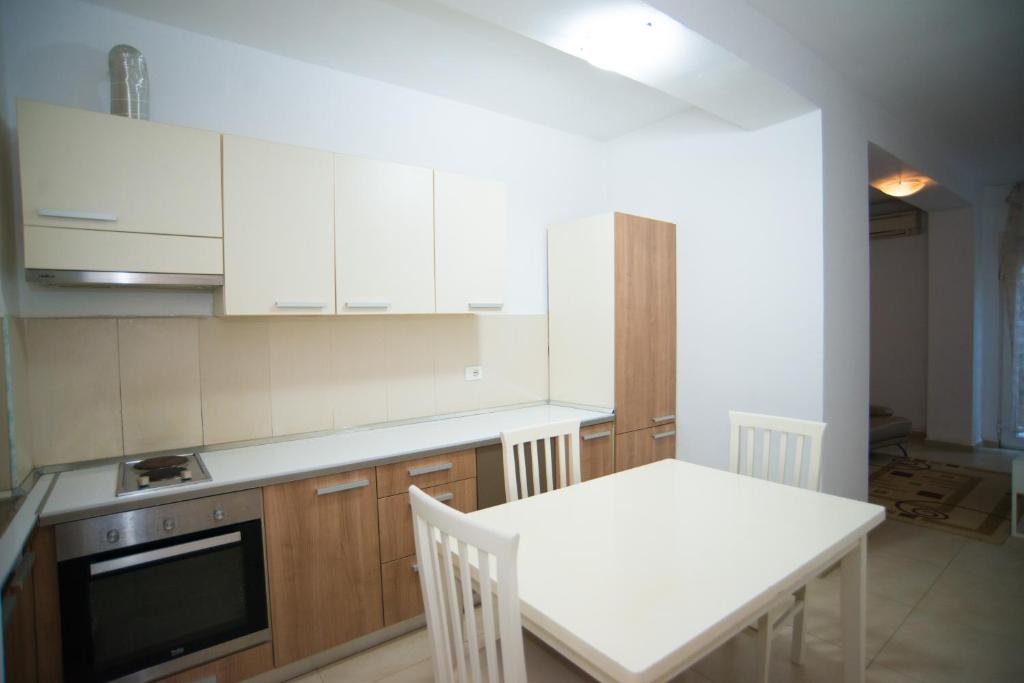 One Bedroom APT (Rezidenca Kodra e Diellit 1) - Imazhi 8