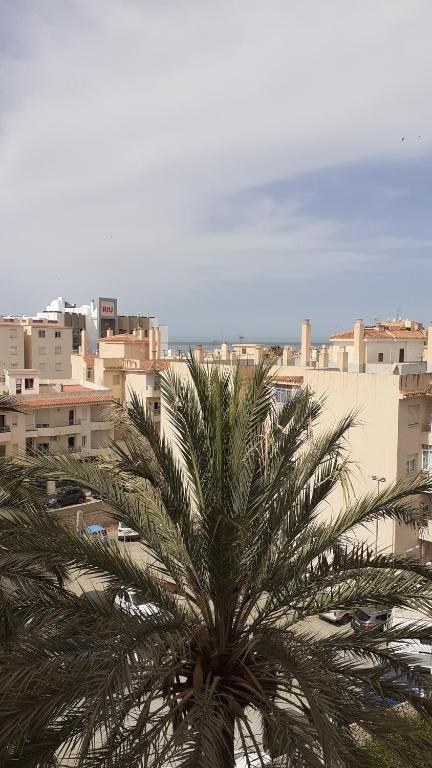 Amplío piso al lado de la playa en Nerja, Nerja – Bijgewerkte ...