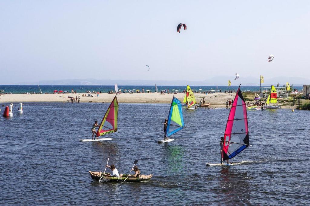 Booking.com: Villa en la marina de Empuriabrava, 1Km de la ...