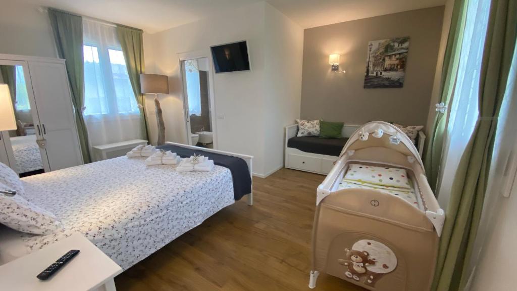 Łóżko lub łóżka w pokoju w obiekcie Nature Home Apartment