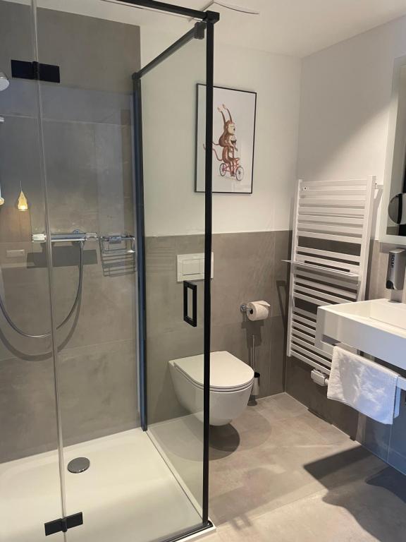 Un baño de Hotel Pension Waldesruh