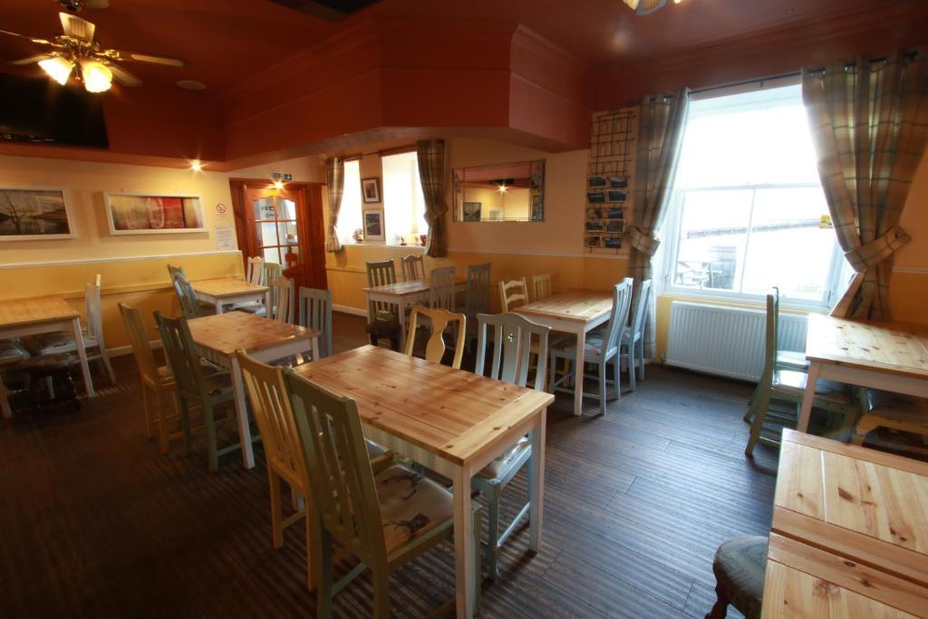 Posezení v ubytování Inn at Ardgour