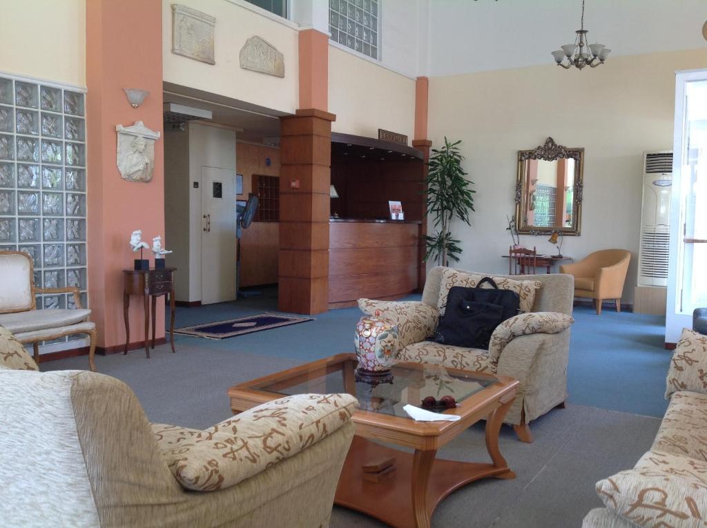 Posezení v ubytování Morfeas Hotel