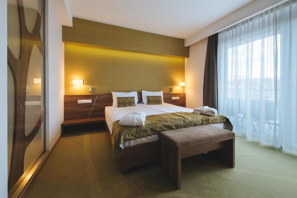 Imola Hotel Platán - Resim 44