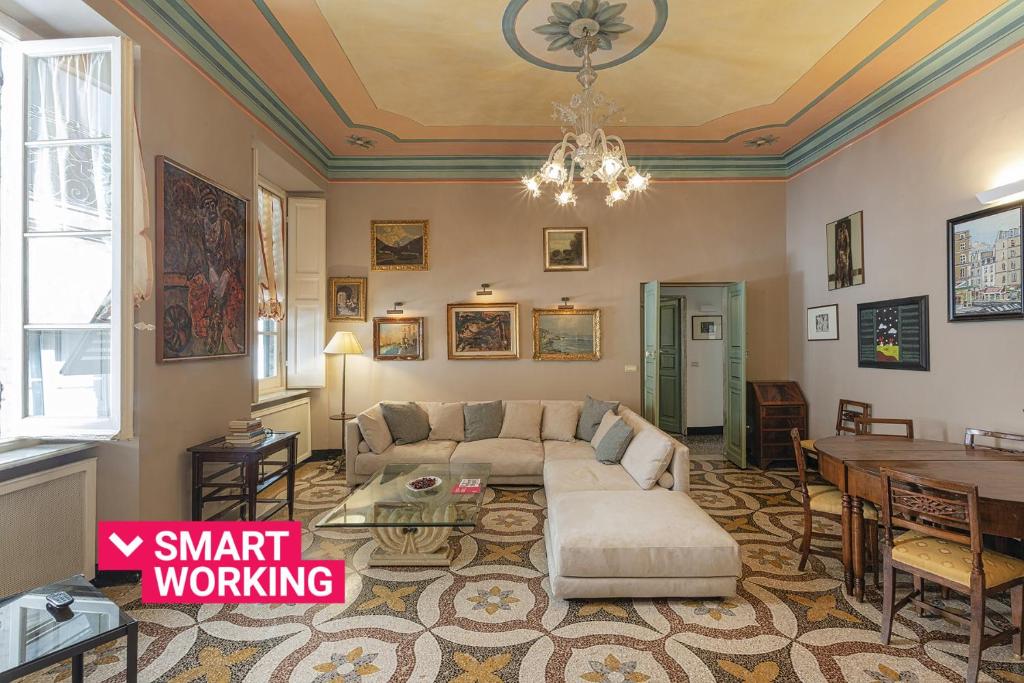 A seating area at Fancy Apartment in Palazzo Grimaldi by Wonderful Italy