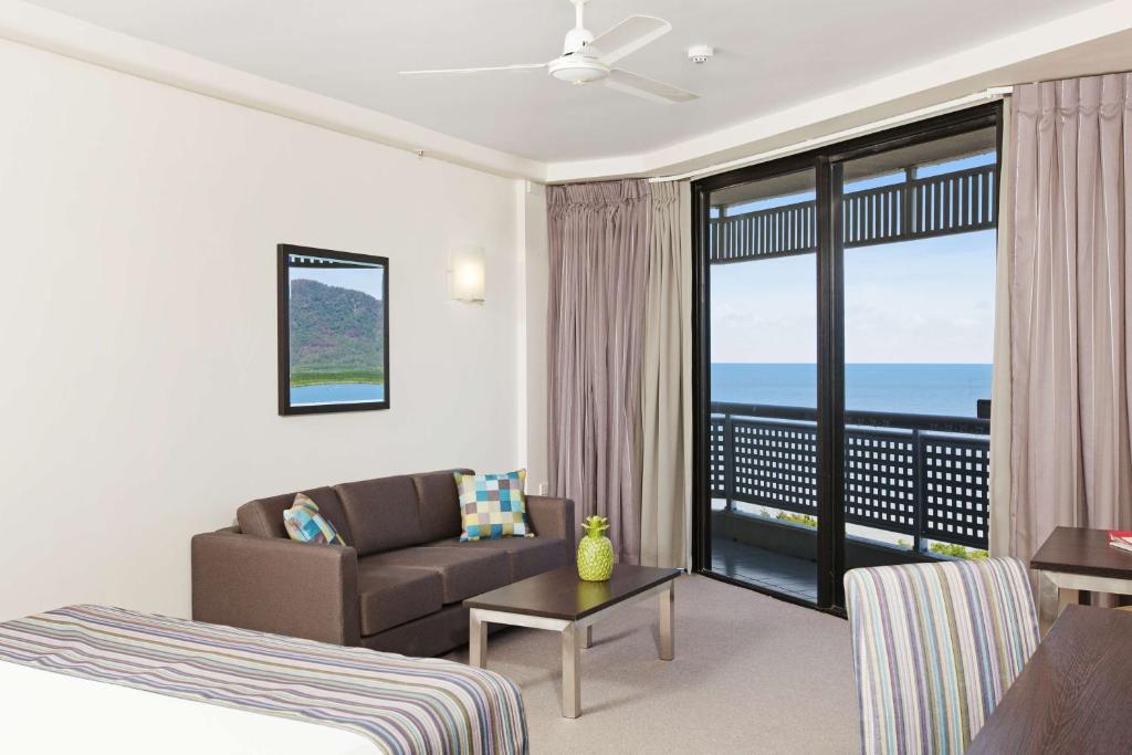 Rydges Esplanade Resort Cairns - Resim 16