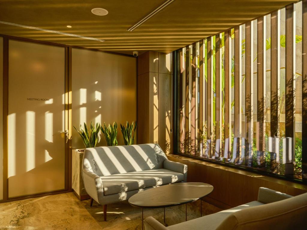 Prado Luxury Hotel - Image 9