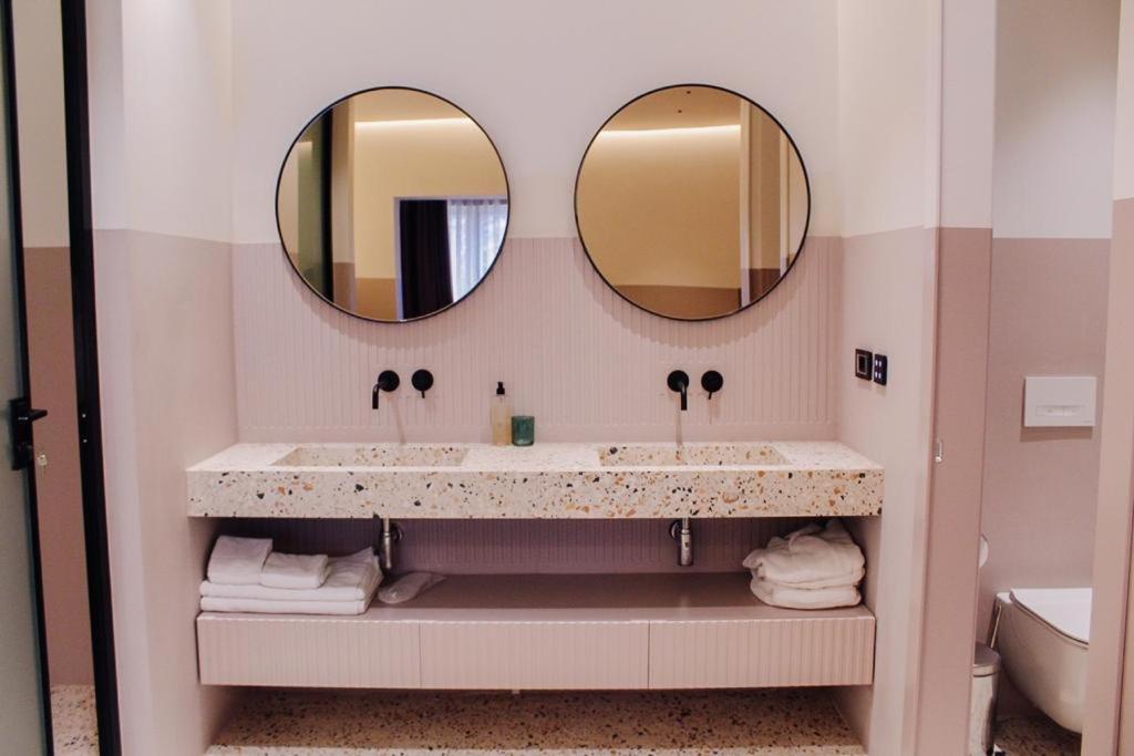 Koupelna v ubytování Iliria Boutique Hotel