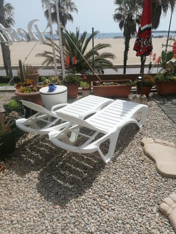 Apartamento playa Las Arenas, Valencia – Precios actualizados ...