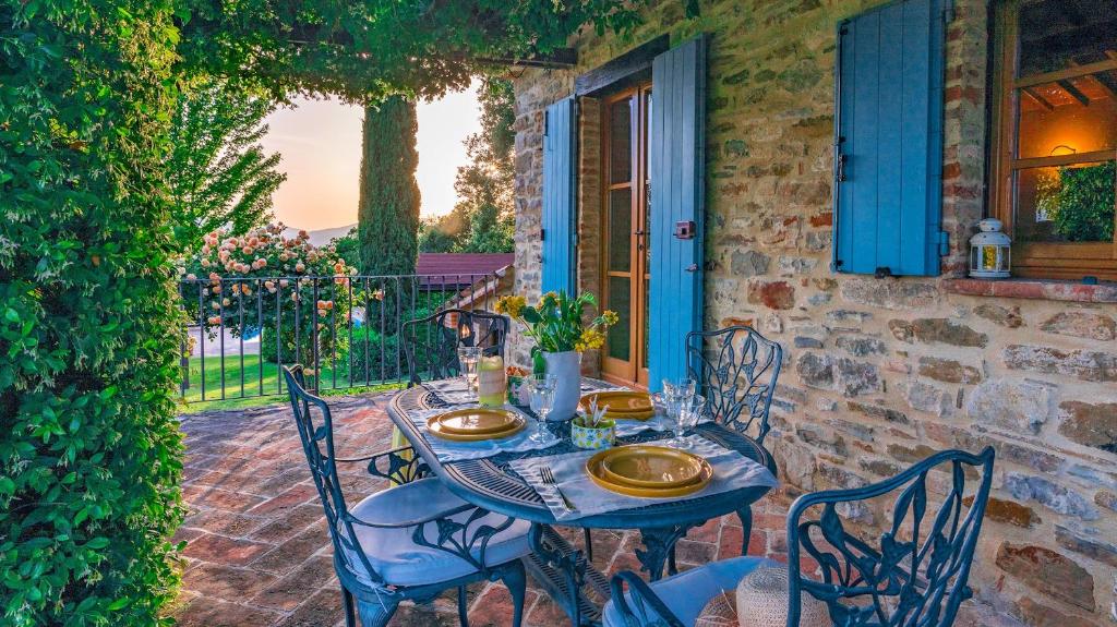 Patio alebo iná vonkajšia časť ubytovania Casal Parro 6, Emma Villas