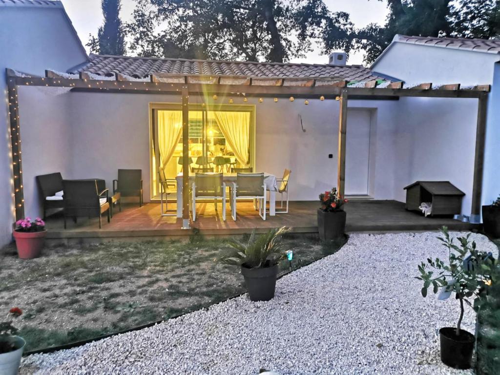 Maison charmante à Néoules avec piscine privée