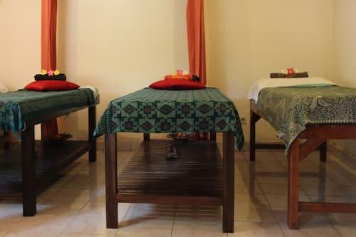 Foto dalla galleria di Hotel Chonos a Lovina