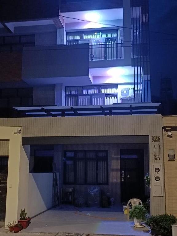 Hoone, kus kodumajutus asub