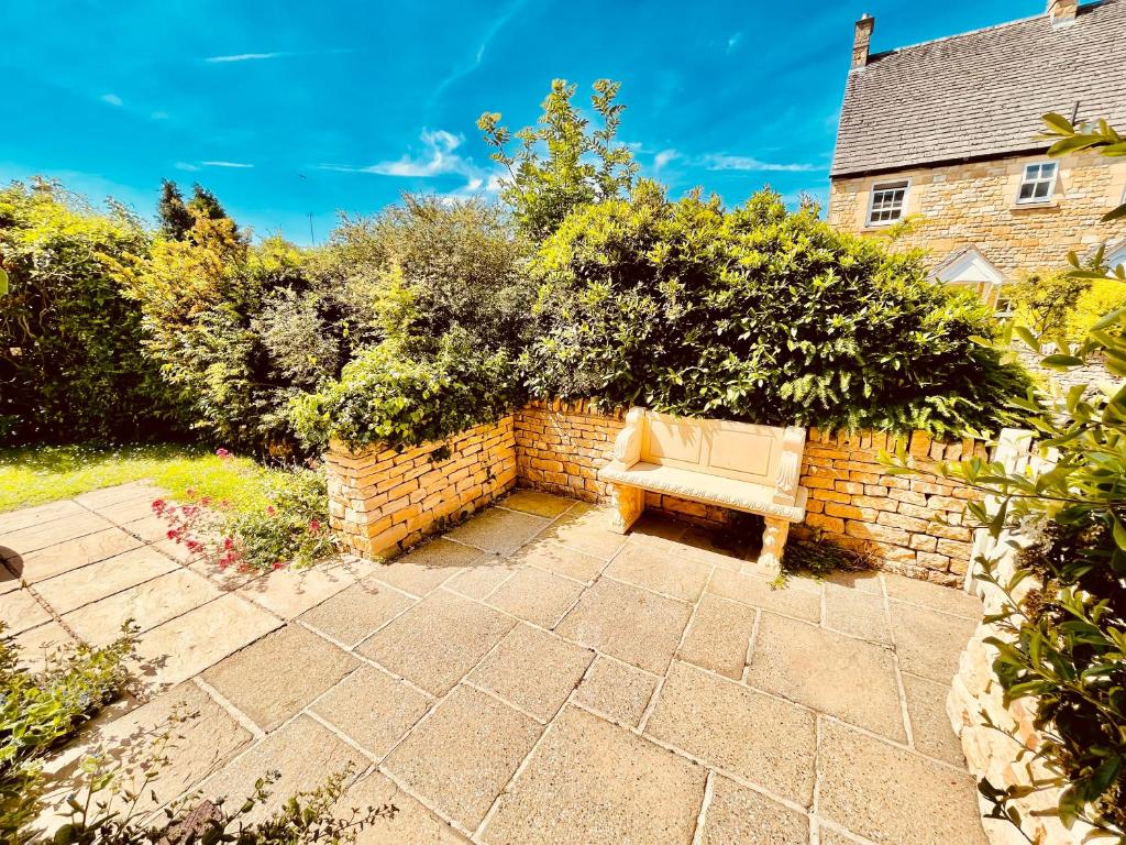 Zahrada ubytování Cotswold Chic Retreats "Jacinabox" Central Chipping Campden-Parking-Garden