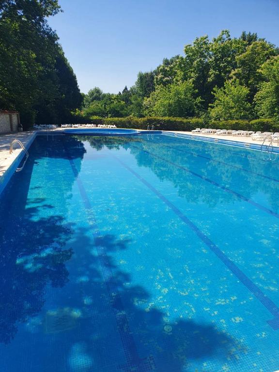 Bazén v ubytování Hotel Fantazia nebo v jeho okolí