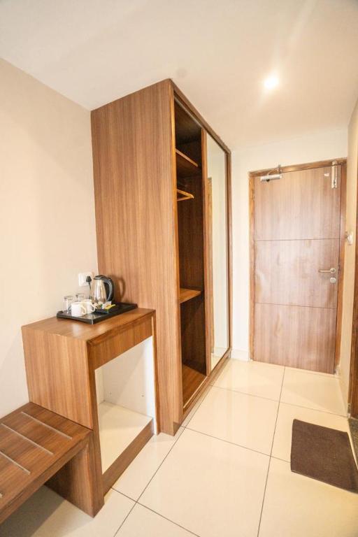 Kuchyň nebo kuchyňský kout v ubytování Samasth Palatial