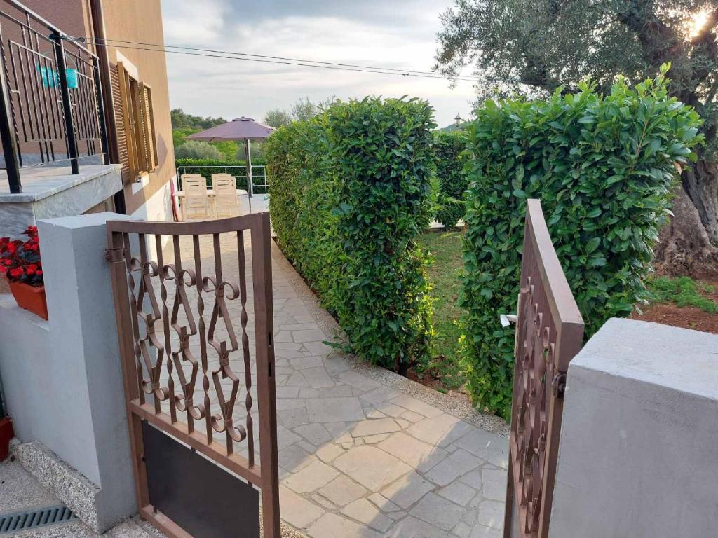 Balkon lub taras w obiekcie Apartments Bakša