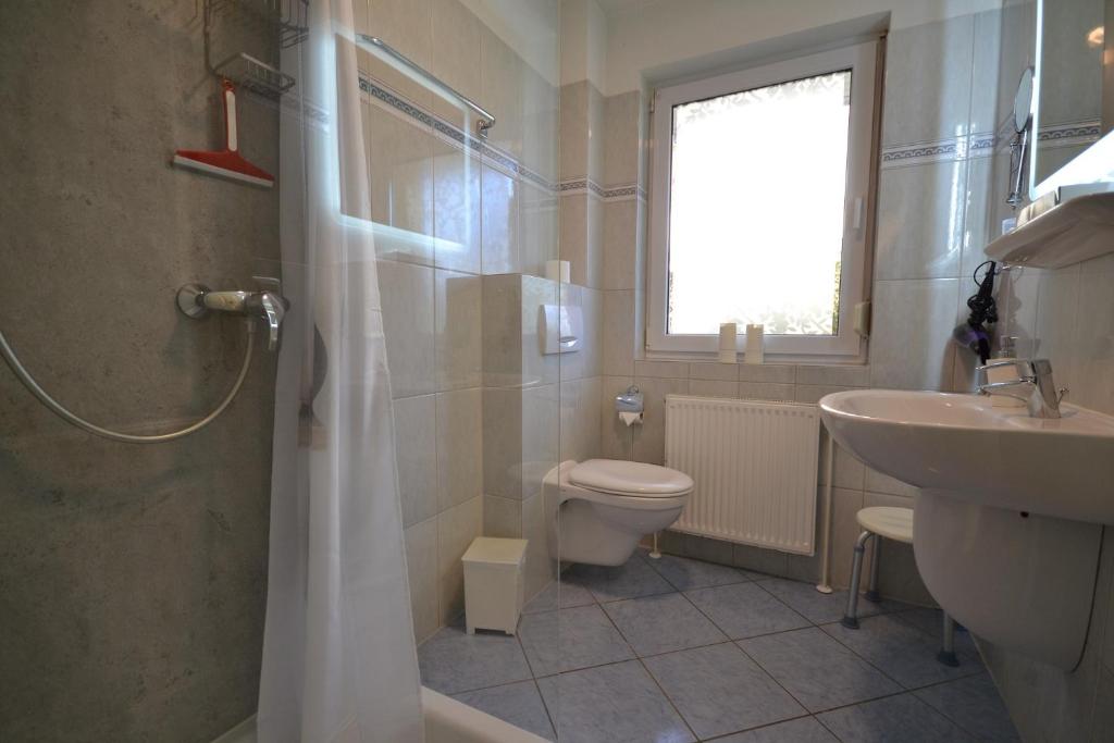 Koupelna v ubytování Haus Sir Henry