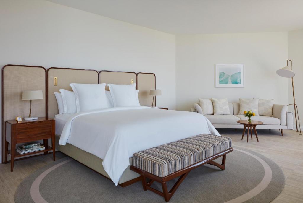 Four Seasons Hotel and Residences Fort Lauderdale - 