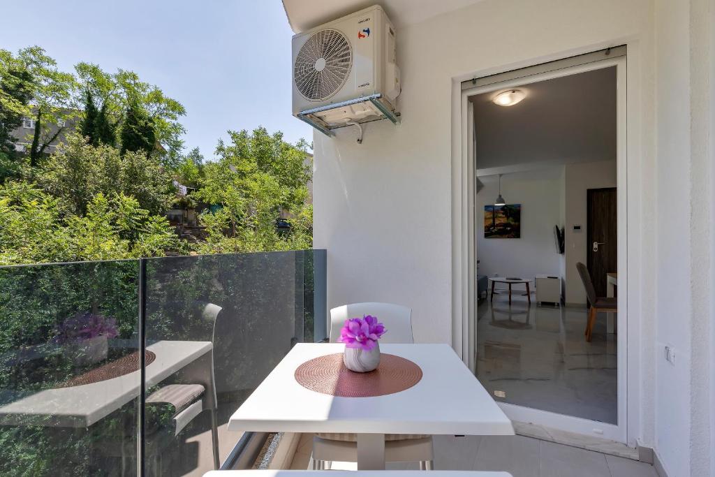 Balkón alebo terasa v ubytovaní Central Makarska - Apartments Šantrić