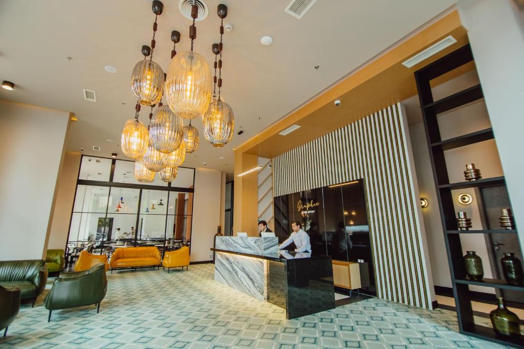 Khu vực sảnh/lễ tân tại Graphic Hotel Batumi