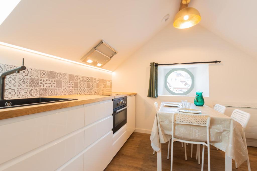 Appartements centre-ville - Wifi - Cuisine tout équipée - Lave-linge - Apartamento Estudio