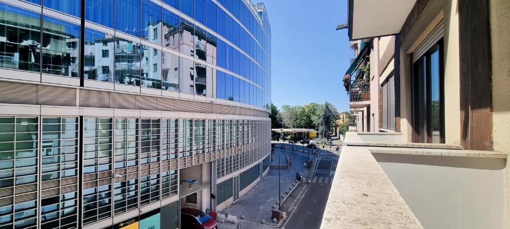 Fotografia z galérie ubytovania JOIVY Superb Flat, 2 Balconies & Skyscrapers View v Miláne